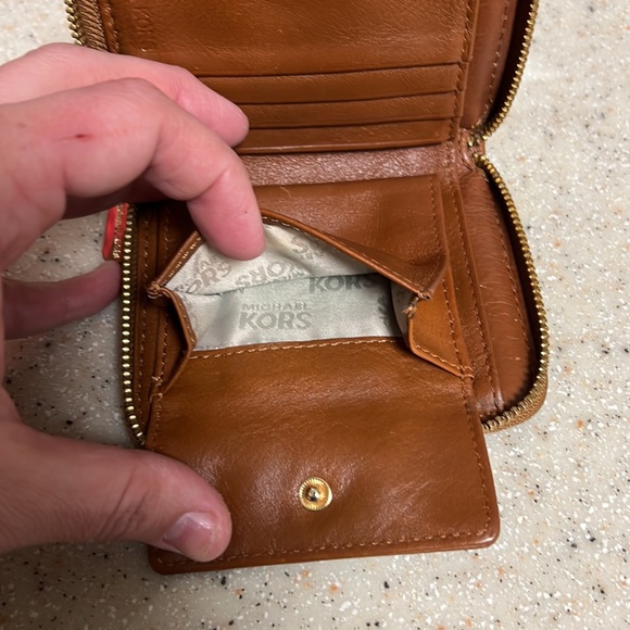 Never used!! - Picture 7 of 8